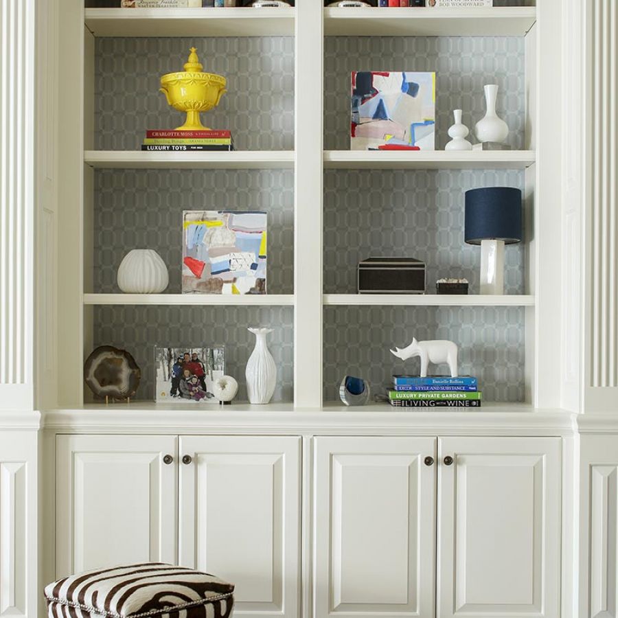 -book-shelf-accent-pieces-zebra-ottoman-vase